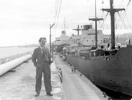 Alfred Vogel at the docks Alfred Vogel at the docks